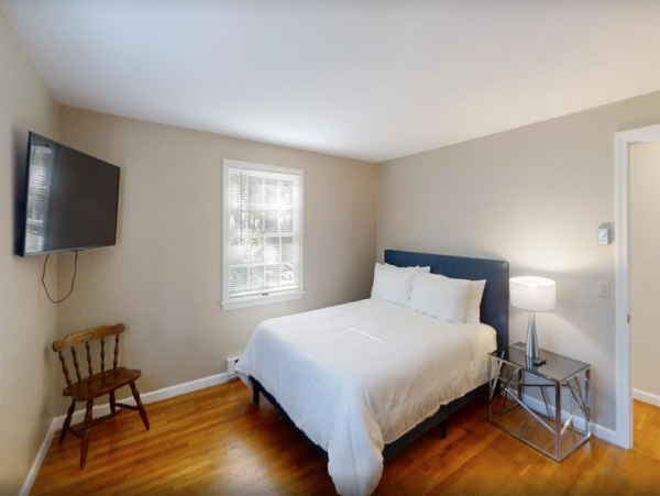 Spacious 9-Bedroom Family Home Near Red river Beach - Perfect for Your Vacation